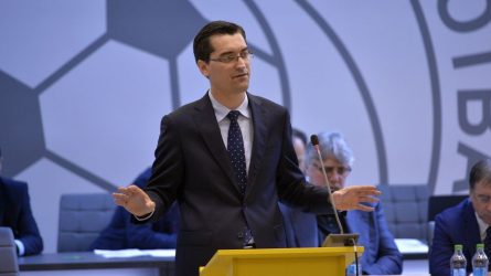 Permalink to Plevuşcă pe rol