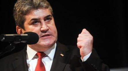 Permalink to Mai vrem o reluare cu demisia!