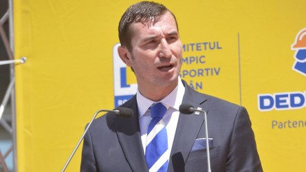 Permalink to N-o lălăi, române!