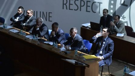 Permalink to Federalii – o smochină, juniorii – o măslină