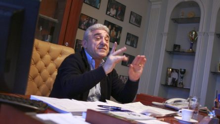 Permalink to Ruşinea lui Becali