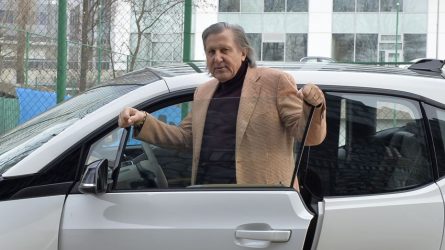 Permalink to Mare jucător, nejucător şi mai mare
