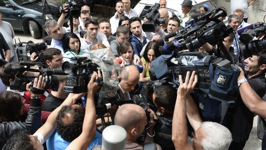 Permalink to Ne pleacă savanţii