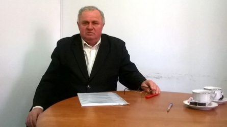 Permalink to Doi primari, aceeaşi ţară