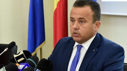 Permalink to Minunile prea studiosului ”Genunche”