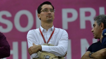 Permalink to Iar pe punte, o flaşnetă cânta…