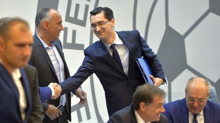 Permalink to Cercetaşii cu limuzine
