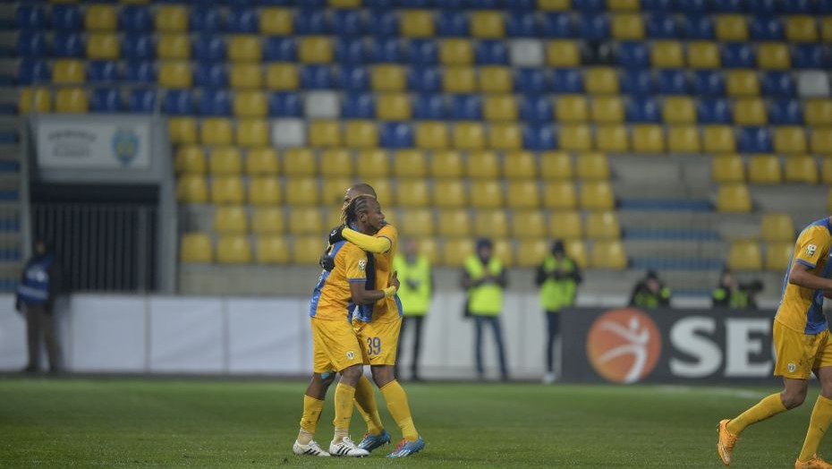 Permalink to De ce s-a golit stadionul din Ploiești