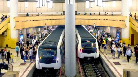 Permalink to Atenție, să se deschidă ușile!