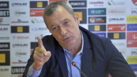 Permalink to Lăsați-l pe Rednic să conducă!