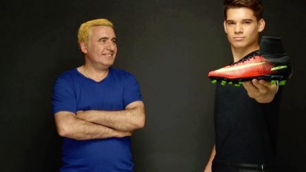 Permalink to Tatăl lui Ianis și tatăl lui V.