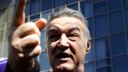 Permalink to Becali, devoratorul de copii și antrenori
