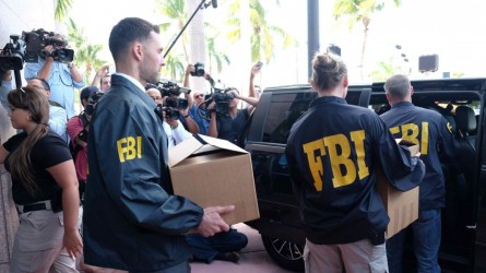 Permalink to Răul poliţist american şi bunul bandit de pretutindeni