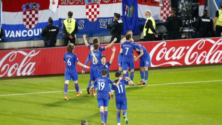 Permalink to Croaţii şi mămăligile