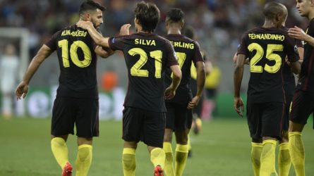 Permalink to Cetăţeni, unii mai joacă şi fotbal!
