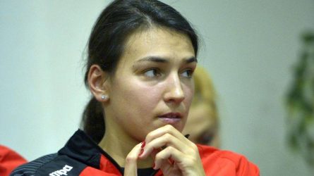 Permalink to Cristina şi jocul de-a săracii care se dau bogaţi