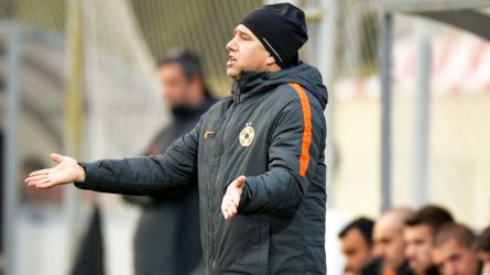 Permalink to Steaua cu peron pe dreapta