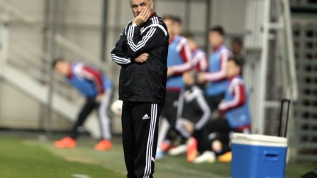 Permalink to Iordănescu în corzi!