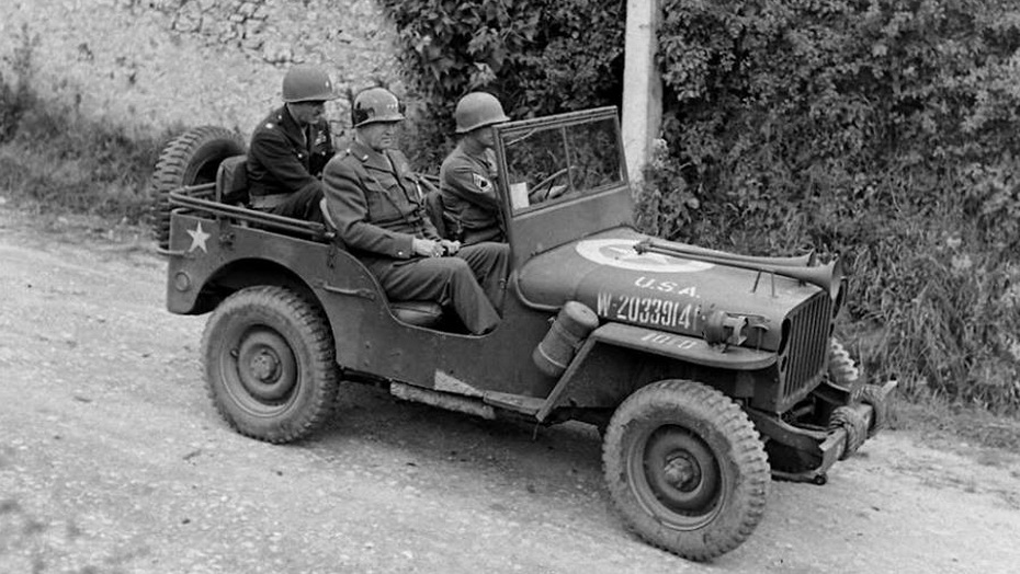 Permalink to Mihai I şi jeep-ul „Banditului”